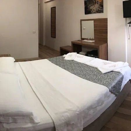 Cenka Ephesus Nocleg ze śniadaniem 4*